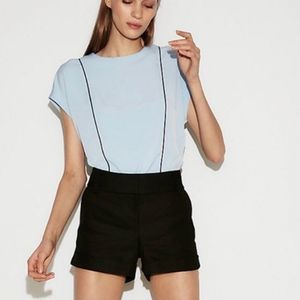 Express | Piped Zip Back Crew Neck Blouse (Size L)